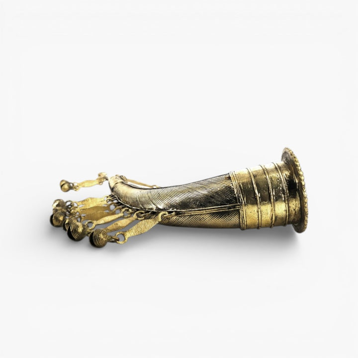 bastar-dhokra-art-brass-trumpet-todi-wall-accent-side-detail-view