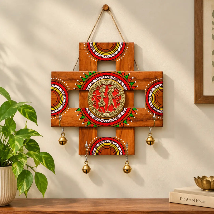 Wooden key hanger with Bastar Dokra art brass panel
