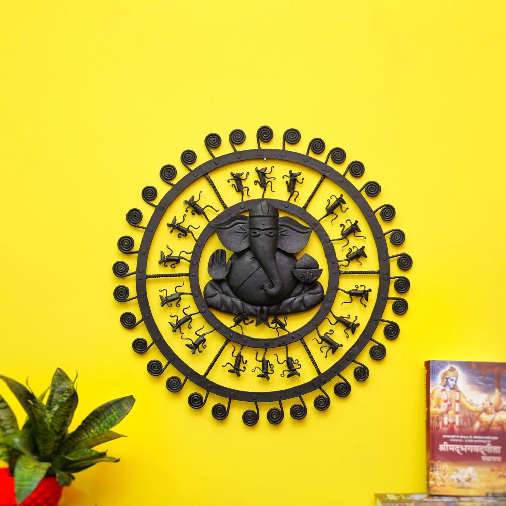 Handmade Bastar iron art Ganesha wall hanging circular tribal metal wall decor