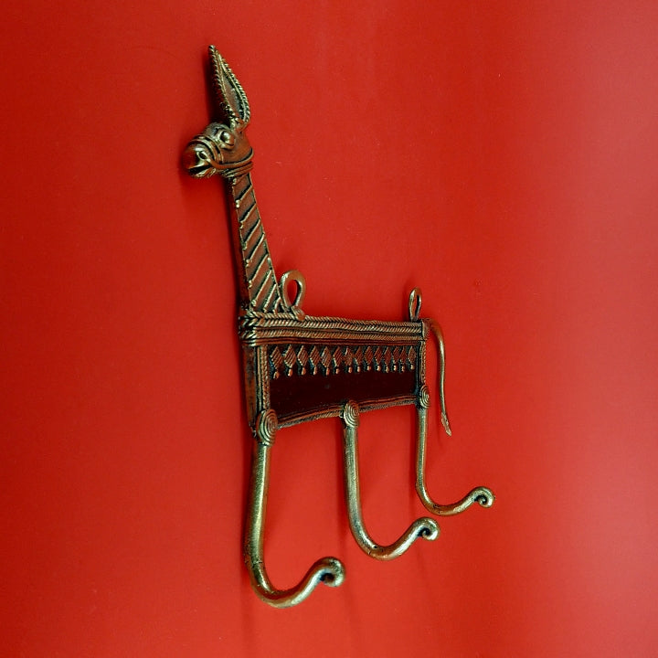 Handmade Brass Metal Horse Design 3 Hooks Key Hanger (Golden, 7 x 8.5 inch)