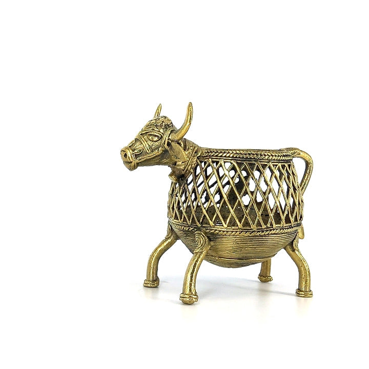 bastar-dokra-art-cow-pen-stand-side-view