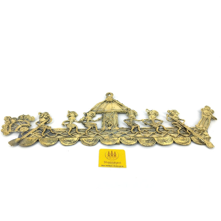 Boat Shaped Brass Peacock Jali Wall Accent (Golden, 9 inch)