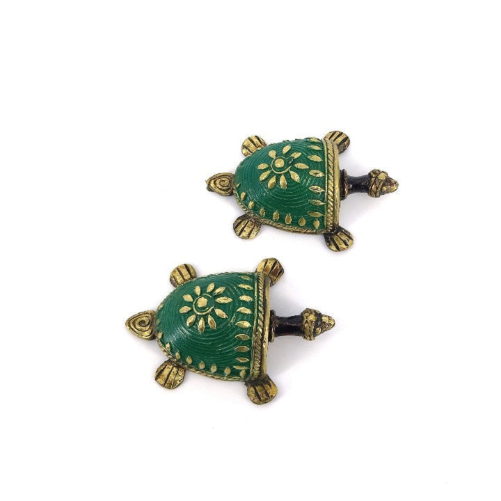 Green brass tortoise figurine Bastar Dokra art top shell detailing